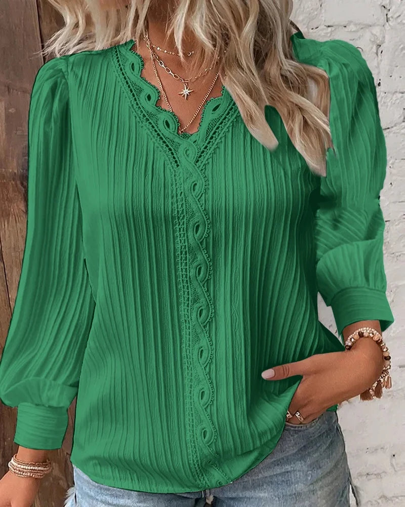 Casual Top met V-Hals, Lange Mouwen en Kant
