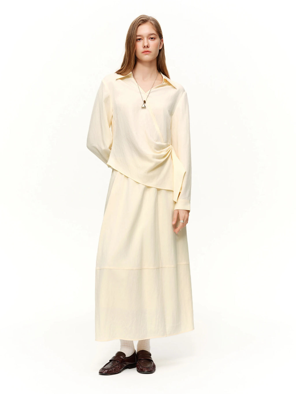 V-Hals Shirt & High Waist Rok Set