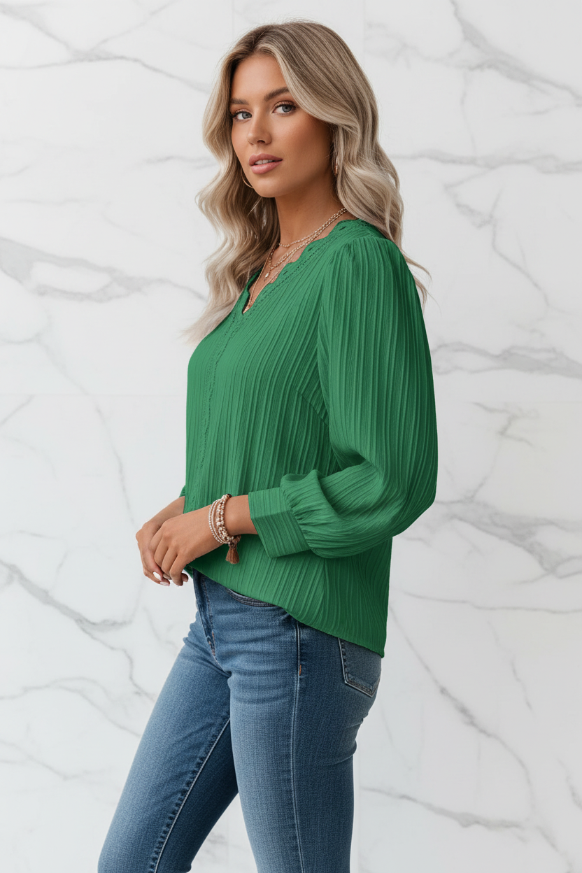 Casual Top met V-Hals, Lange Mouwen en Kant