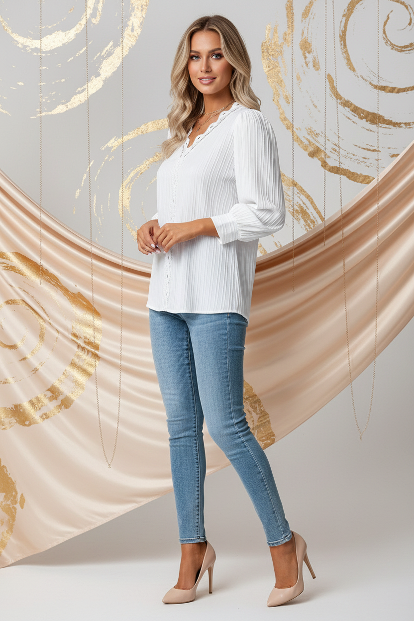 Casual Top met V-Hals, Lange Mouwen en Kant